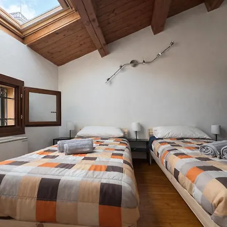 Centro 8 Ospiti, 2 Bagni *